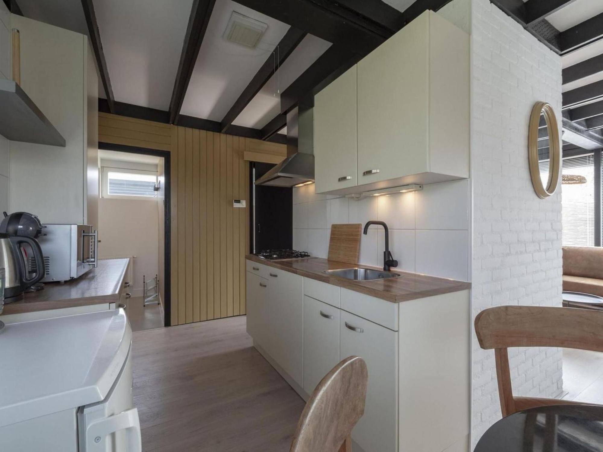 Attractive Bungalow With Modern Furnishings Sint Maartensvlotbrug Esterno foto